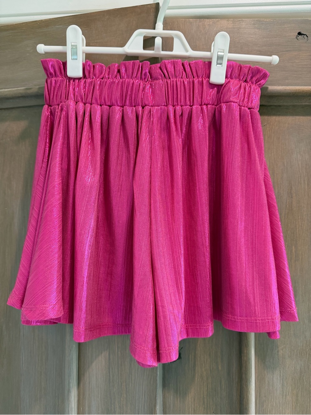 Glam Fuchsia Pink Metallic Elastic Waist Shorts size Small